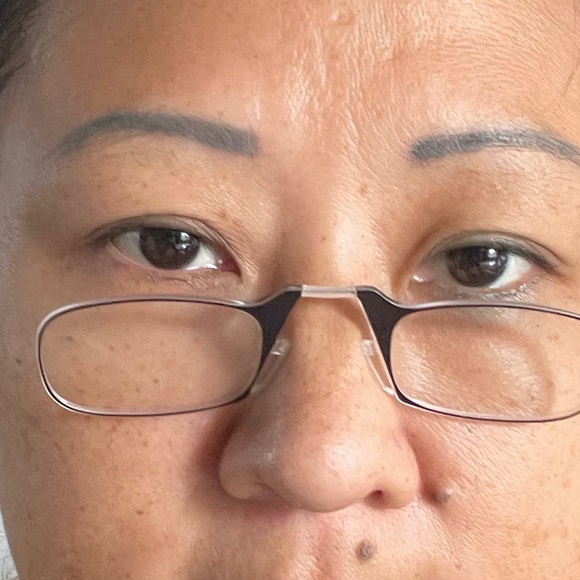 Power reading portable glass. New without tag. +2 - Picture 2 of 2